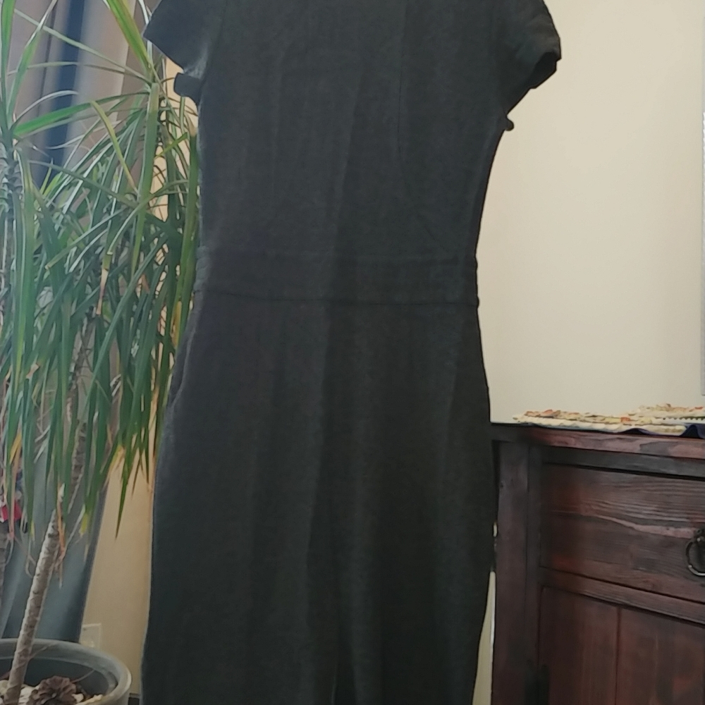Dress - Picture 2 of 5
